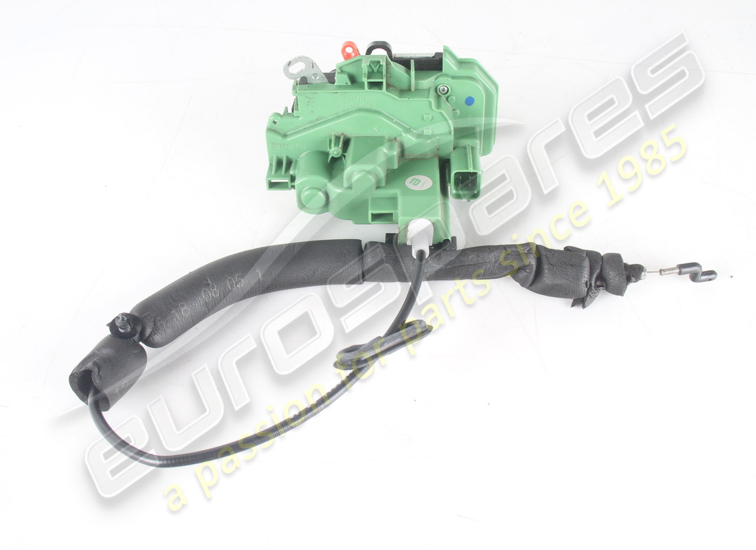 USATA FERRARI SERRATURA PORTA DESTRA. NUMERO PARTE 785975 (4) usata ferrari serratura porta destra. numero parte 785975 (4)