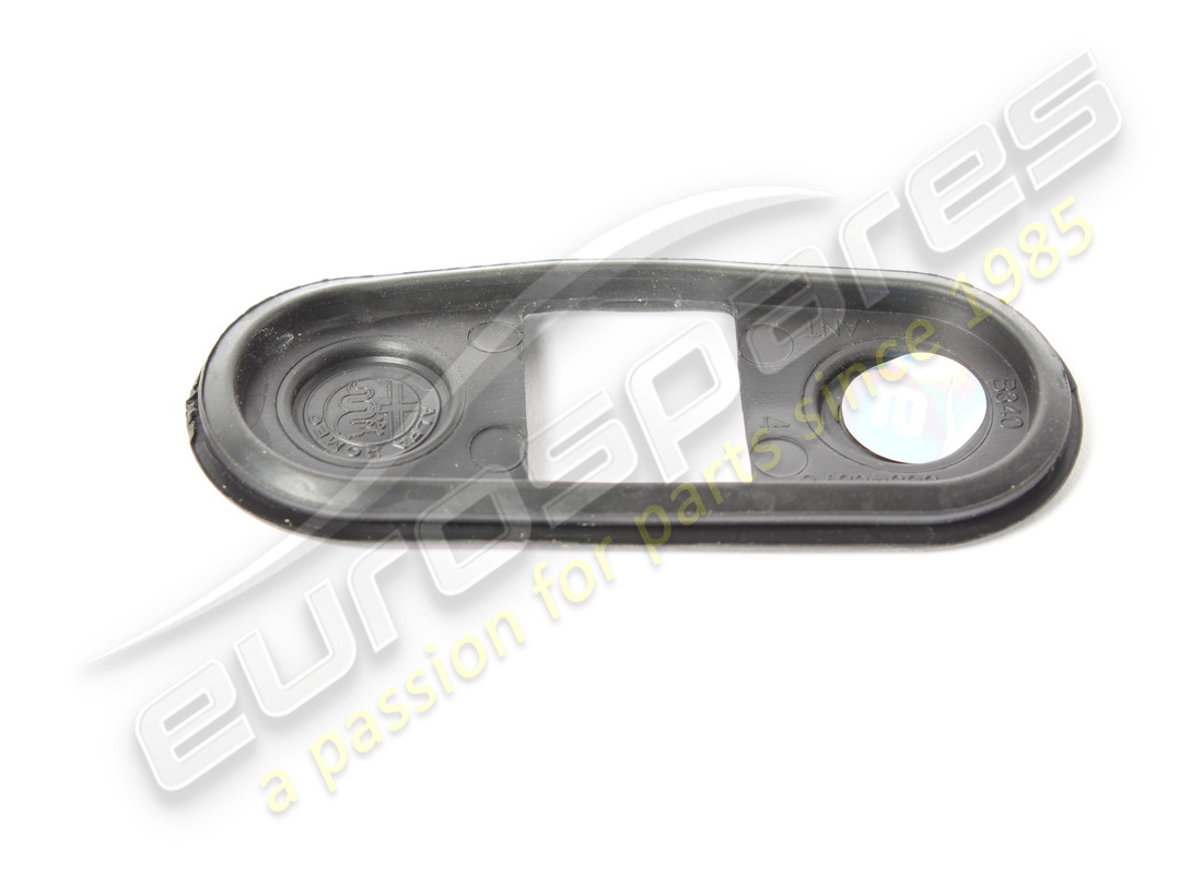 GUARNIZIONE Maserati USATA. NUMERO PARTE 675001584 (1)