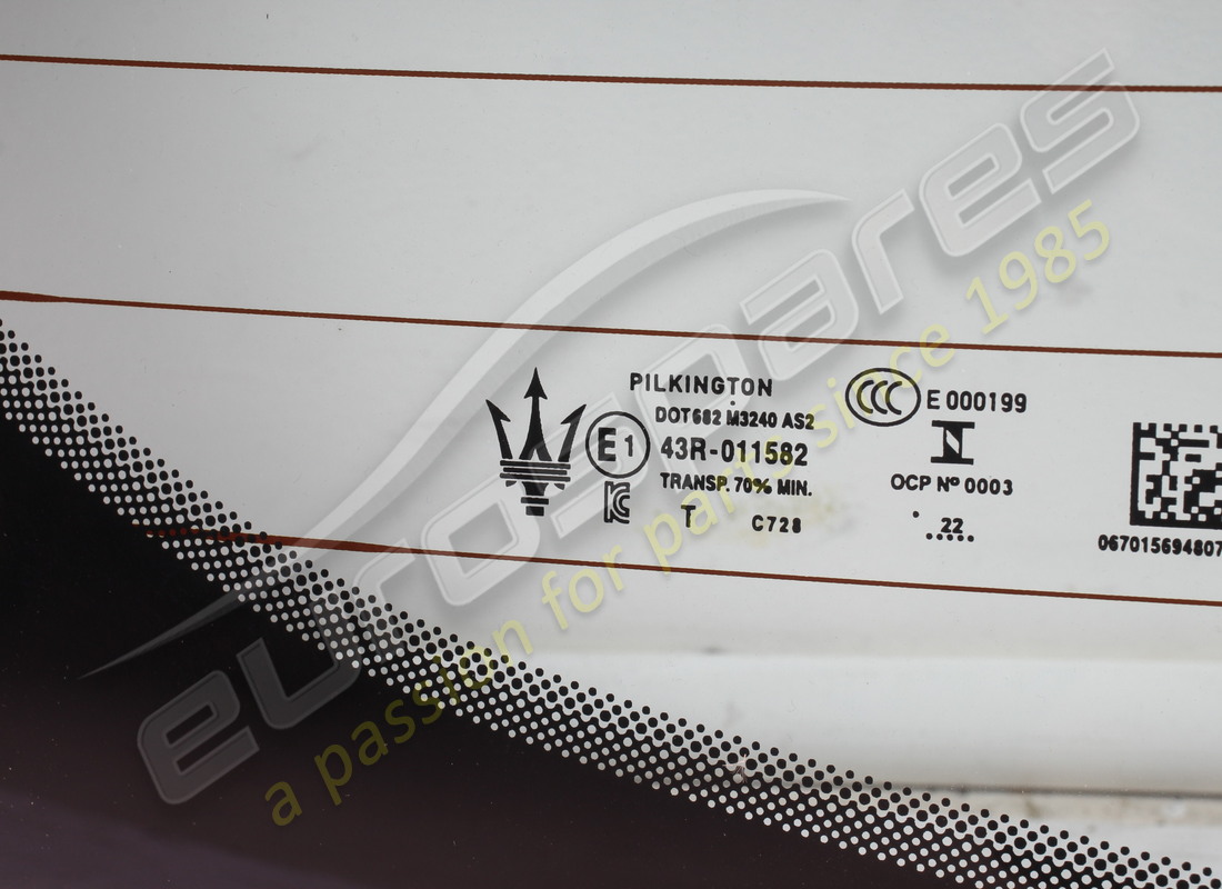 nuovo maserati vetro del lunotto posteriore. numero parte 673013373 (3)