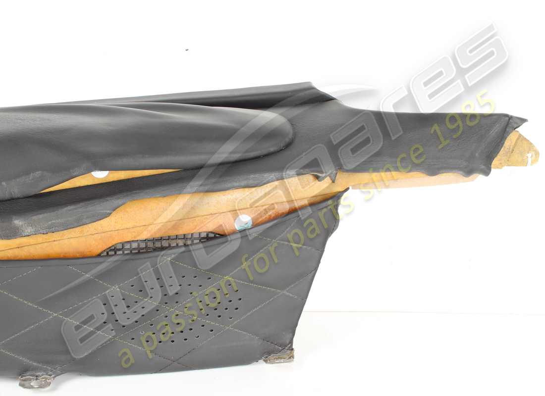 copertura cinghia dx danneggiata ferrari in nero vm8500. numero parte 64595500 (3)
