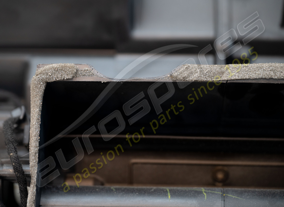 matrice riscaldatore lamborghini danneggiata. numero parte 400820351c (4)