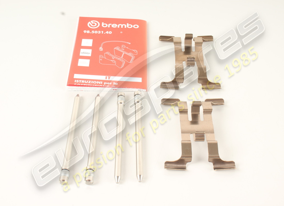 nuovo maserati kit posteriore pastiglie dei freni v6. numero parte 673012868 (2)