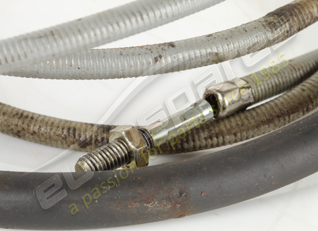 USED FERRARI THROTTLE CABLE LHD & RHD PART NUMBER 118817 (1) used ferrari throttle cable lhd & rhd part number 118817 (1)