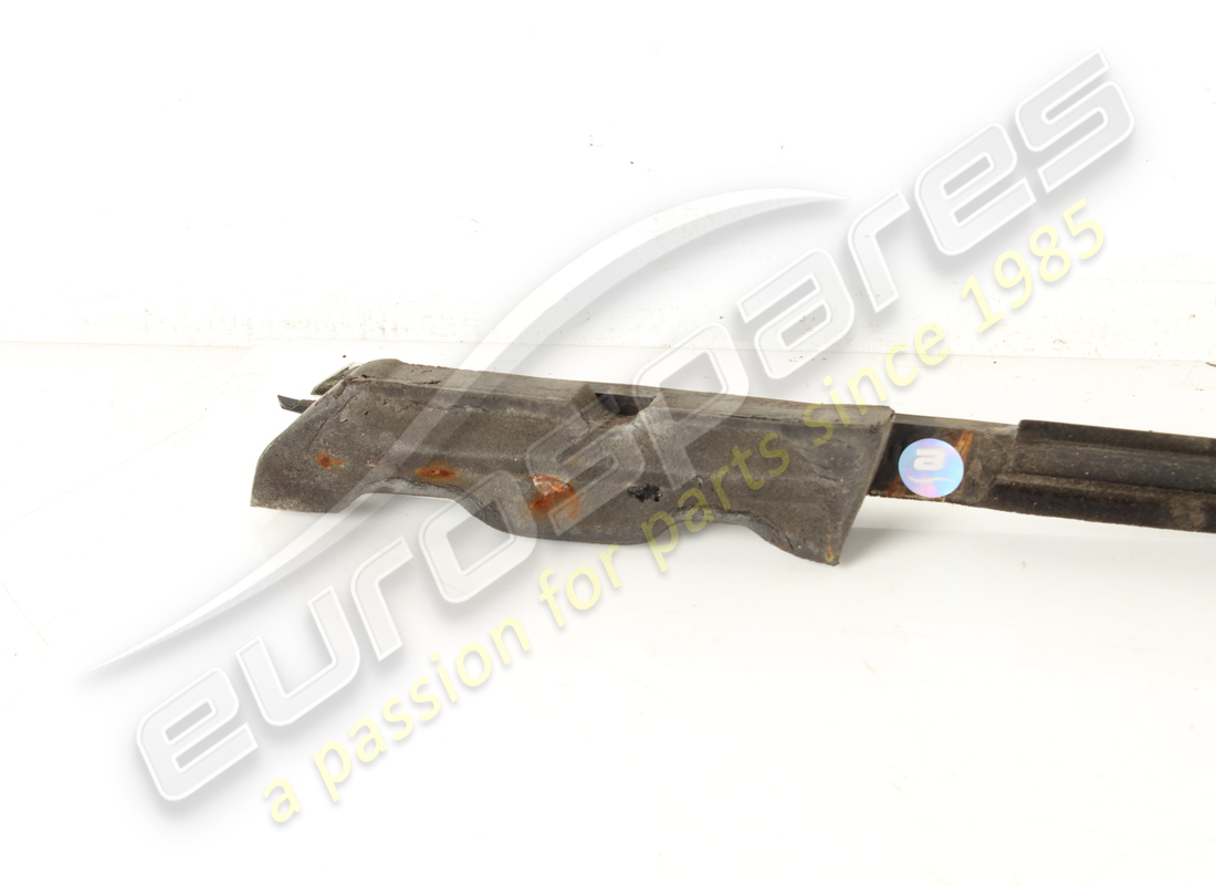 USED MASERATI RH LOWER FRONT MOULDING. PART NUMBER 68473100 (4) used maserati rh lower front moulding. part number 68473100 (4)