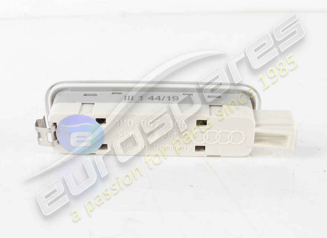 USATA LAMBORGHINI LUCE INTERNA. NUMERO PARTE 4M0947105 (2) usata lamborghini luce interna. numero parte 4m0947105 (2)