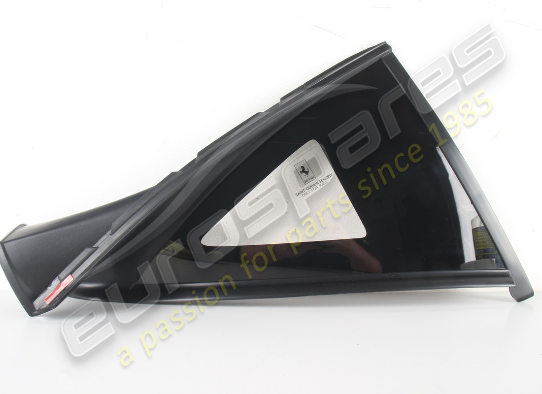 nuovo ferrari completo laterale destro in lexan. numero parte 83925500 (1)