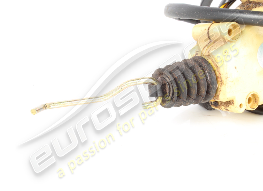 dispositivo di chiusura centralizzata ferrari usato. numero parte 62437700 (2)