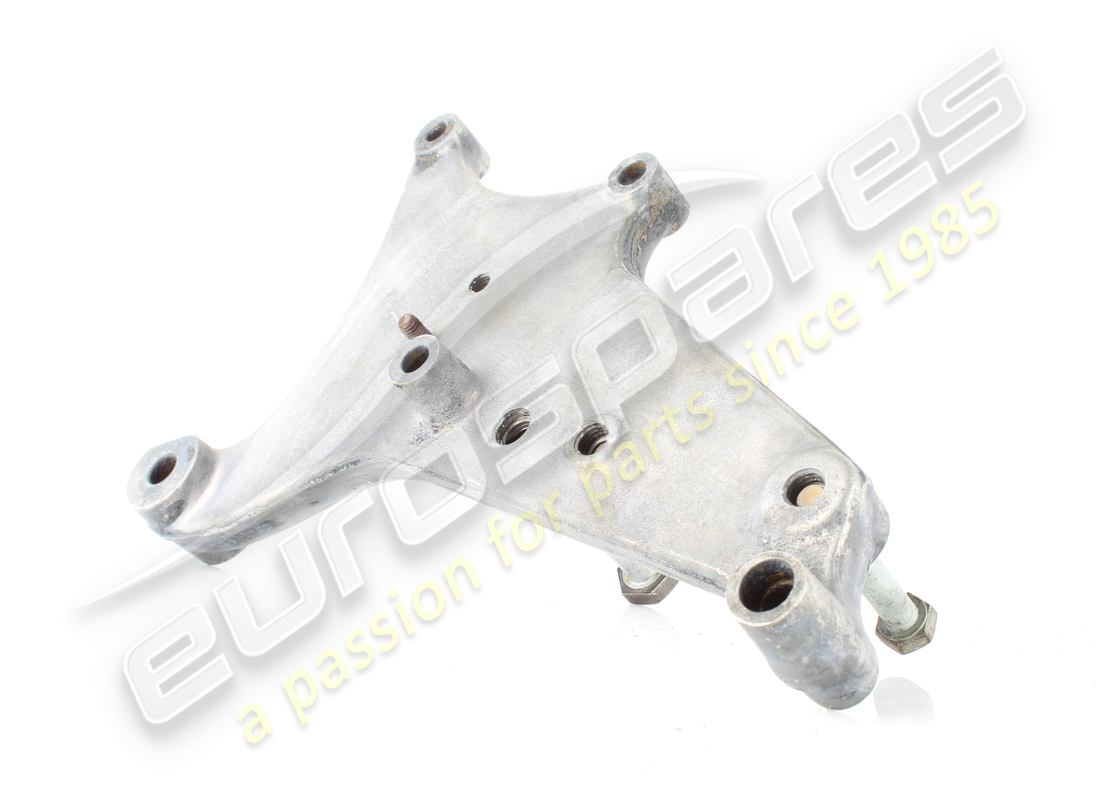 USATO FERRARI STAFFA DI SUPPORTO DEL GENERATORE VERTICALE. NUMERO PARTE 179635 (4) usato ferrari staffa di supporto del generatore verticale. numero parte 179635 (4)