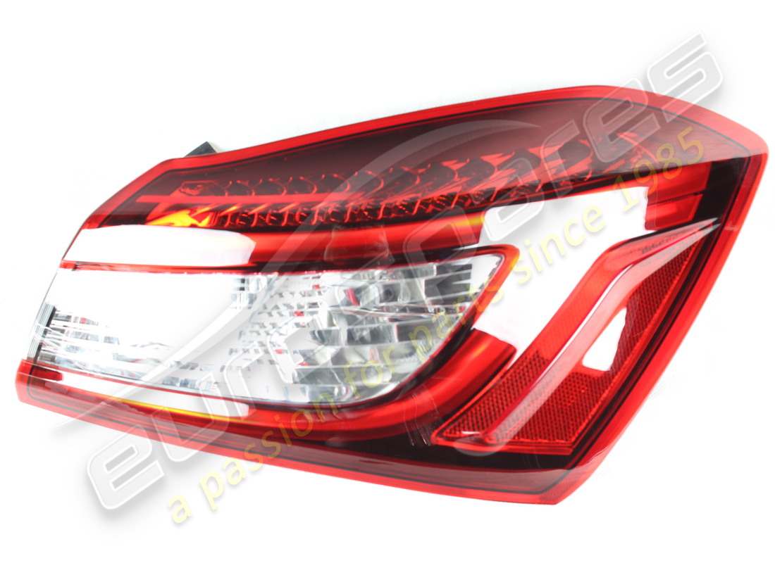 nuovo maserati fanale posteriore fisso destro. codice articolo 670106743 (1)