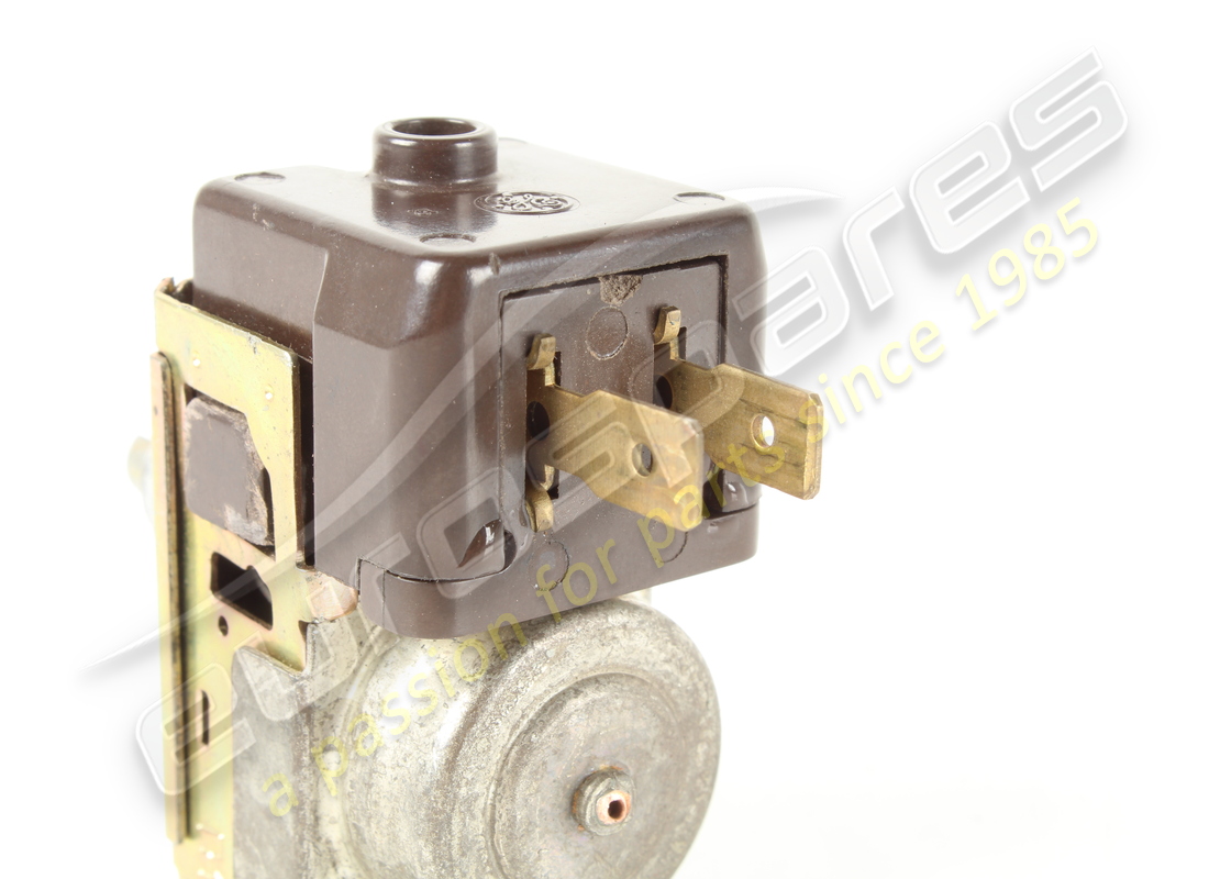 interruttore termostato ferrari danneggiato. numero parte 61931100 (5)