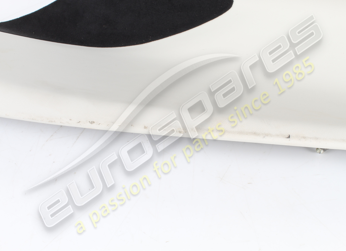 usato ferrari medaglione sx sellato completo. numero parte 784977 (3)