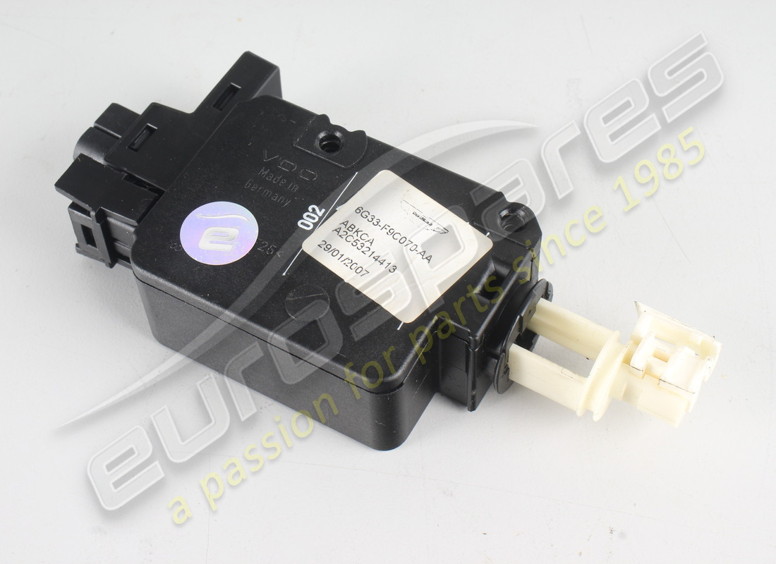 ATTUATORE-BOMBOLETTA DI RIEMPIMENTO CARBURANTE USATO Aston Martin . NUMERO PARTE 4G433710067 (1)