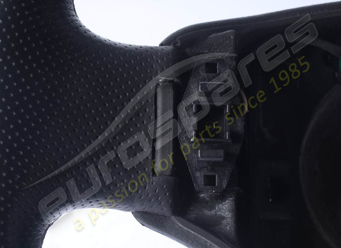 VOLANTE COMPLETO ASTON MARTIN USATO. NUMERO PARTE 4G433600AB (2) volante completo aston martin usato. numero parte 4g433600ab (2)