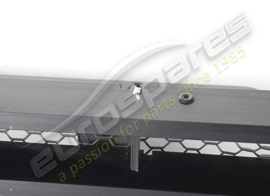 nuovo (altro) ferrari griglia posteriore copertura motore. numero parte 61500500 (6)