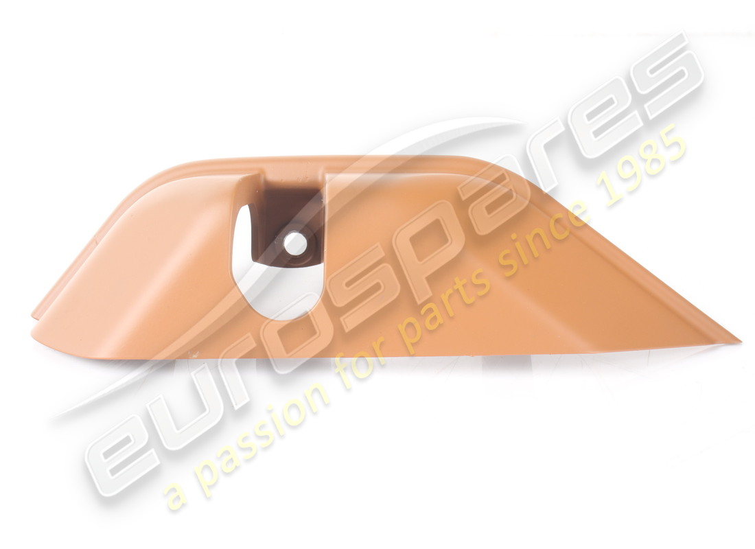 COPERTURA PERNO SX USATA Ferrari. NUMERO PARTE 82224900 (1) COPERTURA PERNO SX USATA Ferrari. NUMERO PARTE 82224900 (1)