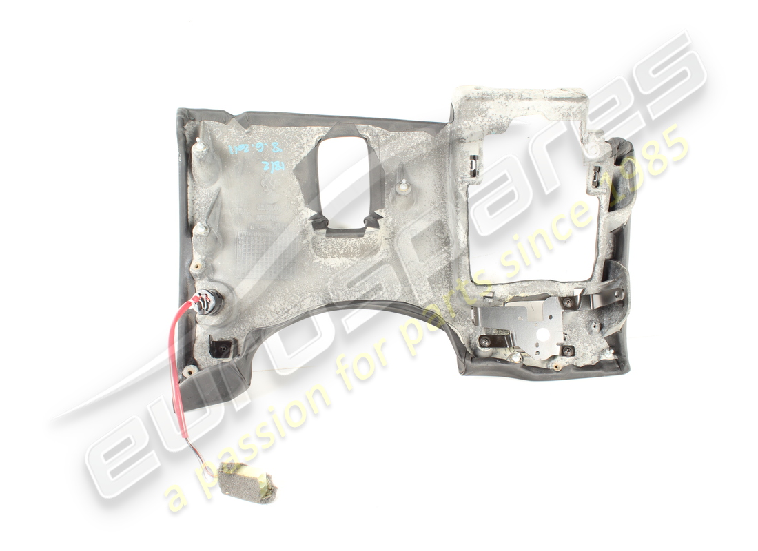 rivestimento sottocruscotto lato guida usato ferrari. numero parte 839376.. (3)