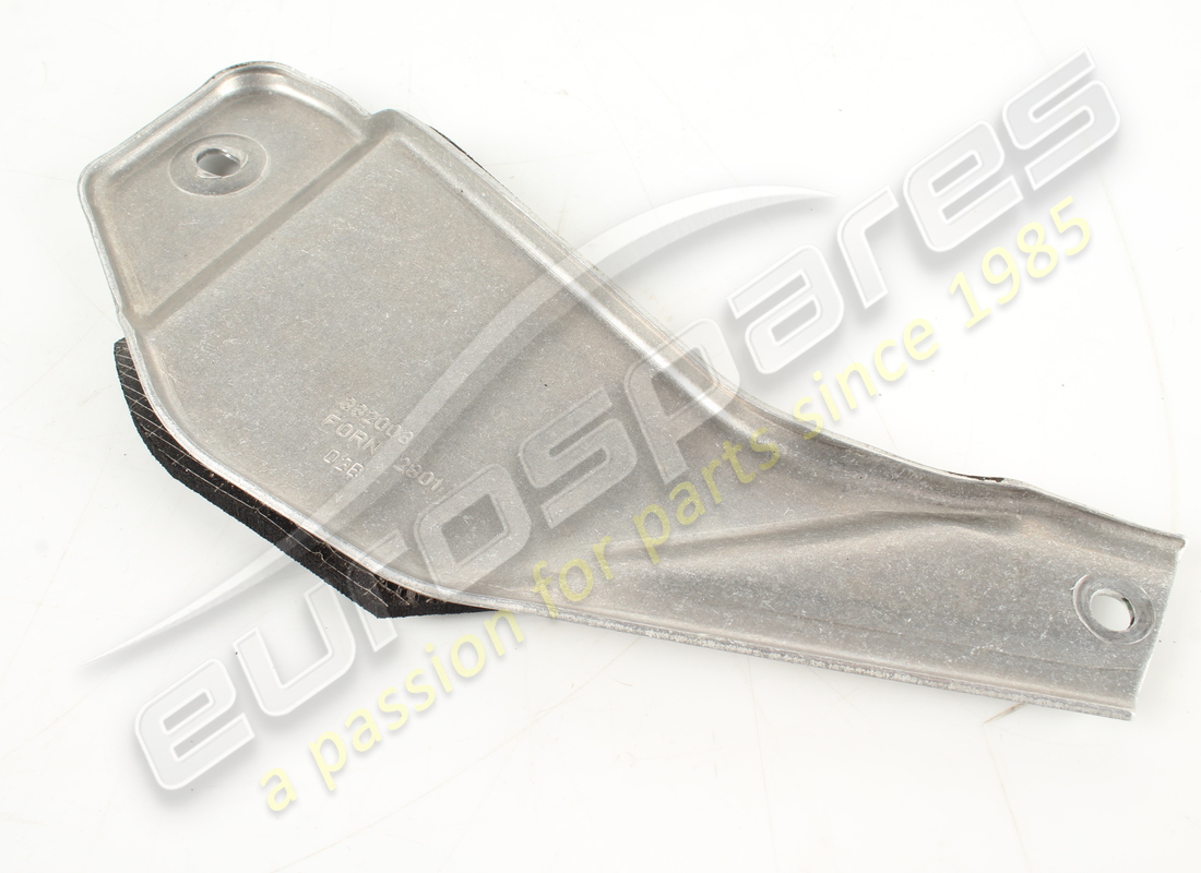 usata ferrari staffa anteriore destra. numero parte 332004 (2)
