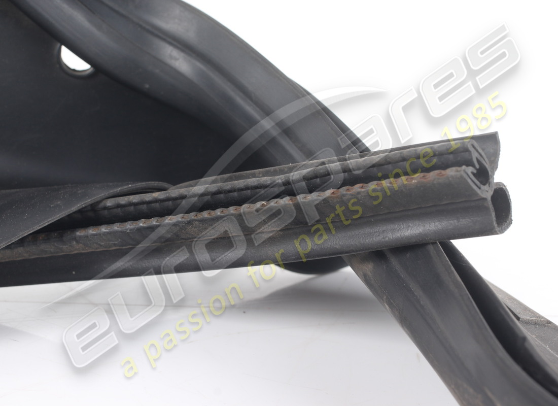 COPERTURA VANO MOTORE SX USATA FERRARI. NUMERO PARTE 88031300 (2) copertura vano motore sx usata ferrari. numero parte 88031300 (2)