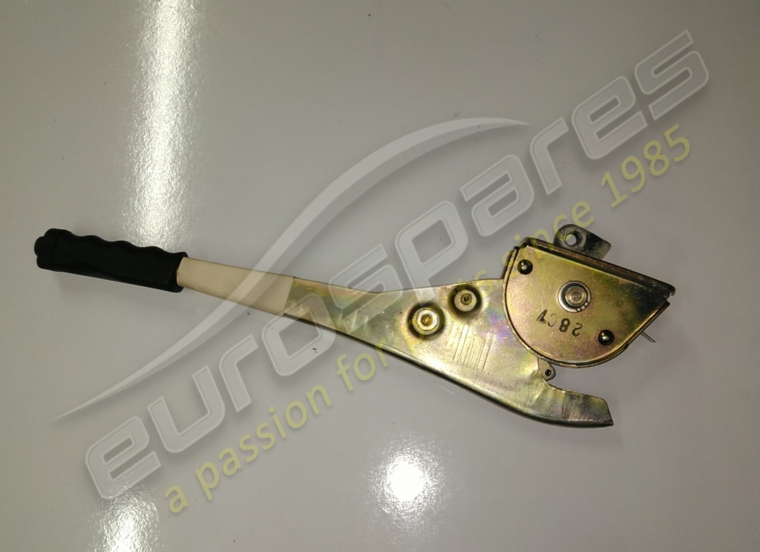rivestimento in pelle ferrari usato. numero parte 62685404 (2)