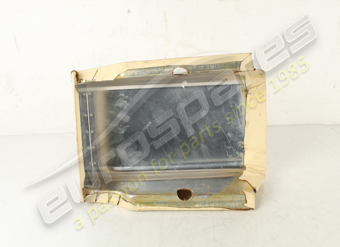 modanatura ferrari usata. numero parte 61162800 (4)