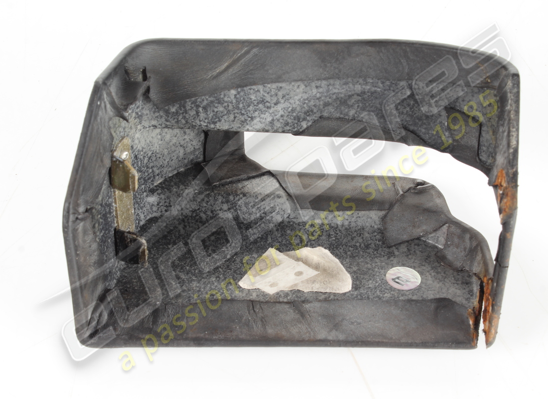 copertura freno anteriore rhd danneggiata ferrari nera vm8500. numero parte 65204300 (3)