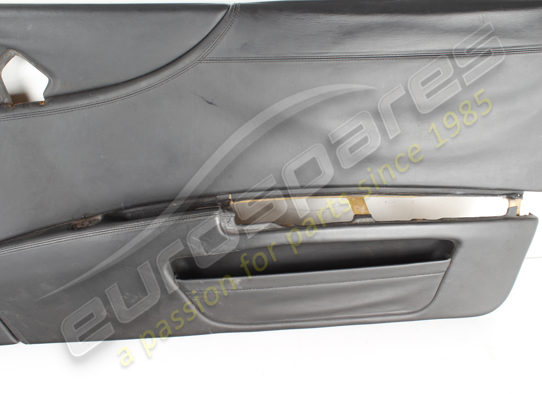 rivestimento porta ferrari danneggiato in nero vm8500. numero parte 64592300 (2)