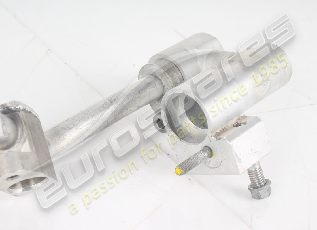 USATO FERRARI TUBO RIT. DA SOTTOT. A SEZ.. NUMERO PARTE 861590 (2) usato ferrari tubo rit. da sottot. a sez.. numero parte 861590 (2)