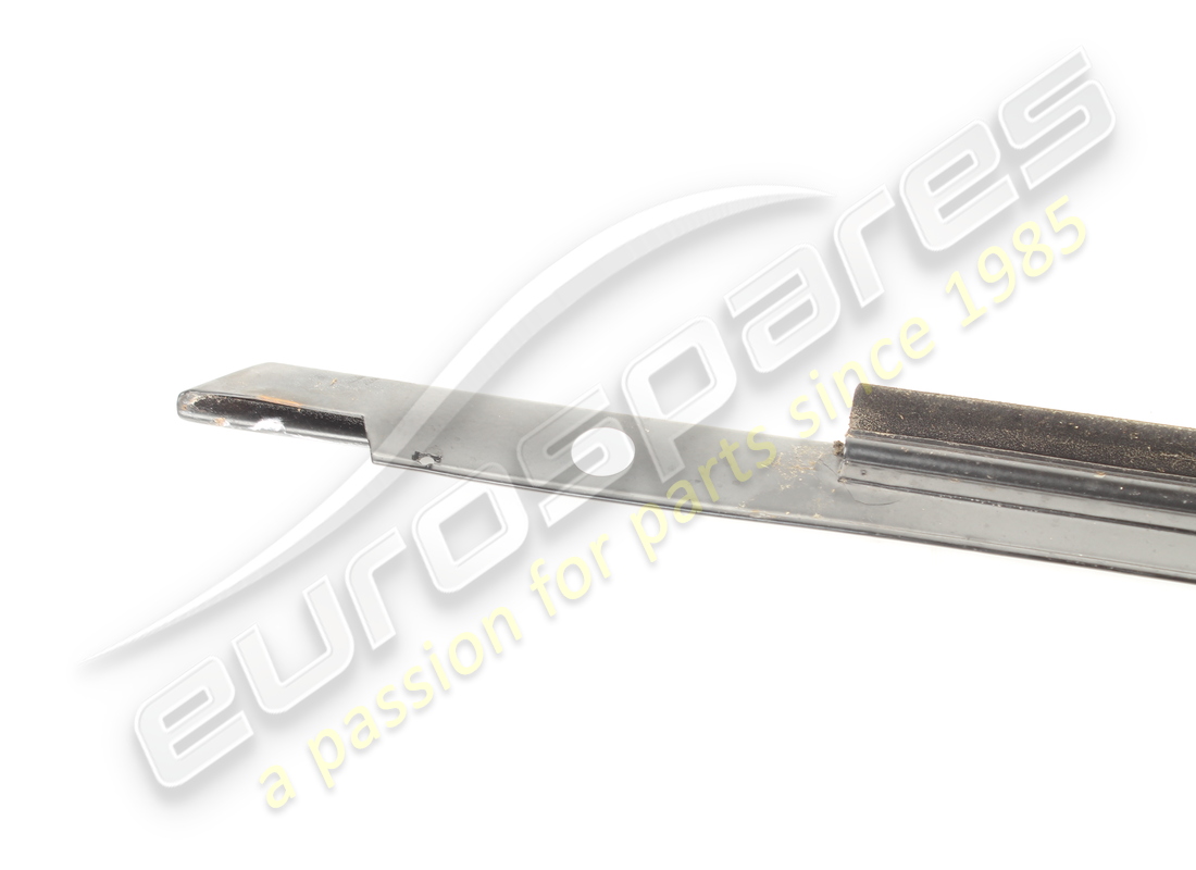 modanatura paraspruzzi dx usata ferrari. numero parte 60635300 (4)