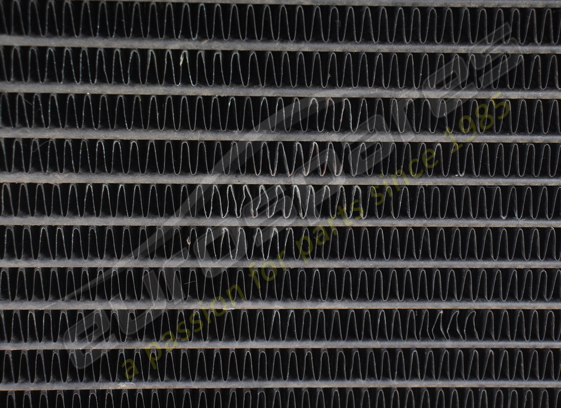 radiatore ad acqua usato maserati,4p. numero parte 374000100 (2)