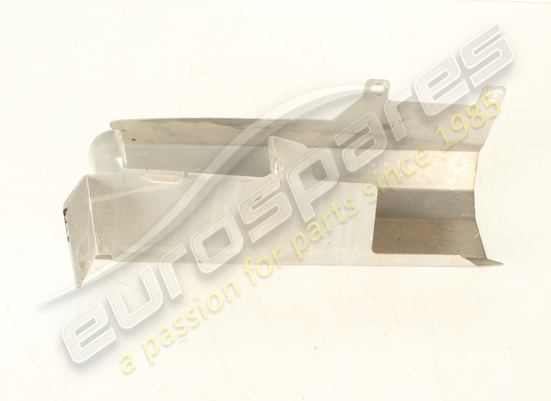 scudo termico scatola cambio anteriore destro usato ferrari. numero parte 272668 (3)