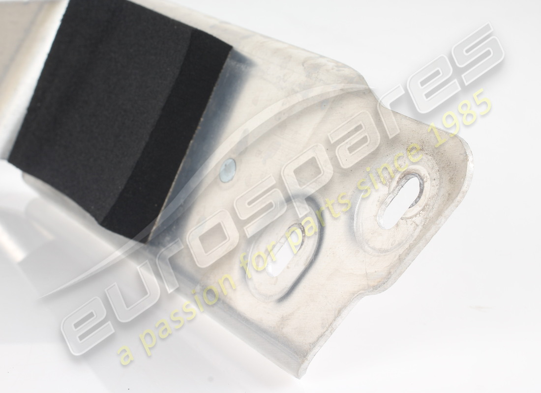 USATO FERRARI RITENUTA LAT POST DX SERB C. NUMERO PARTE 811842 (2) usato ferrari ritenuta lat post dx serb c. numero parte 811842 (2)