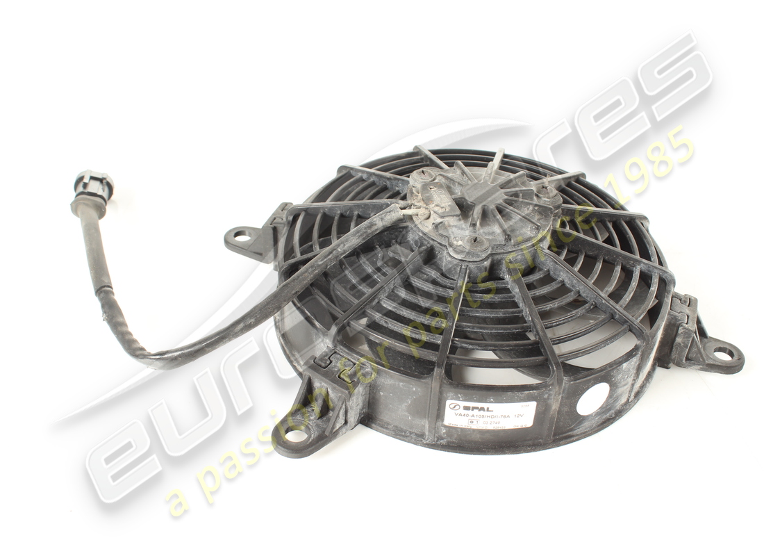 VENTILATORE ELETTRICO COMPLETO USATO Ferrari . NUMERO PARTE 277070 (1)