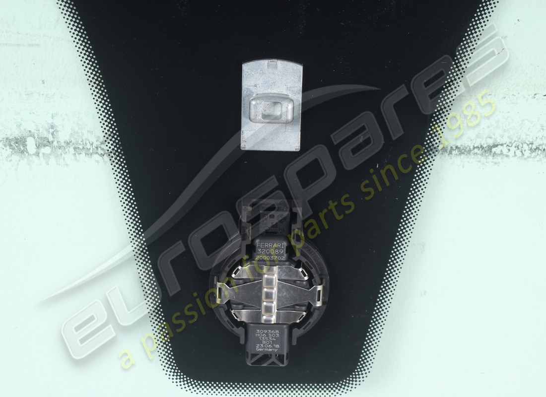 parabrezza usato ferrari. numero parte 87916600 (5)