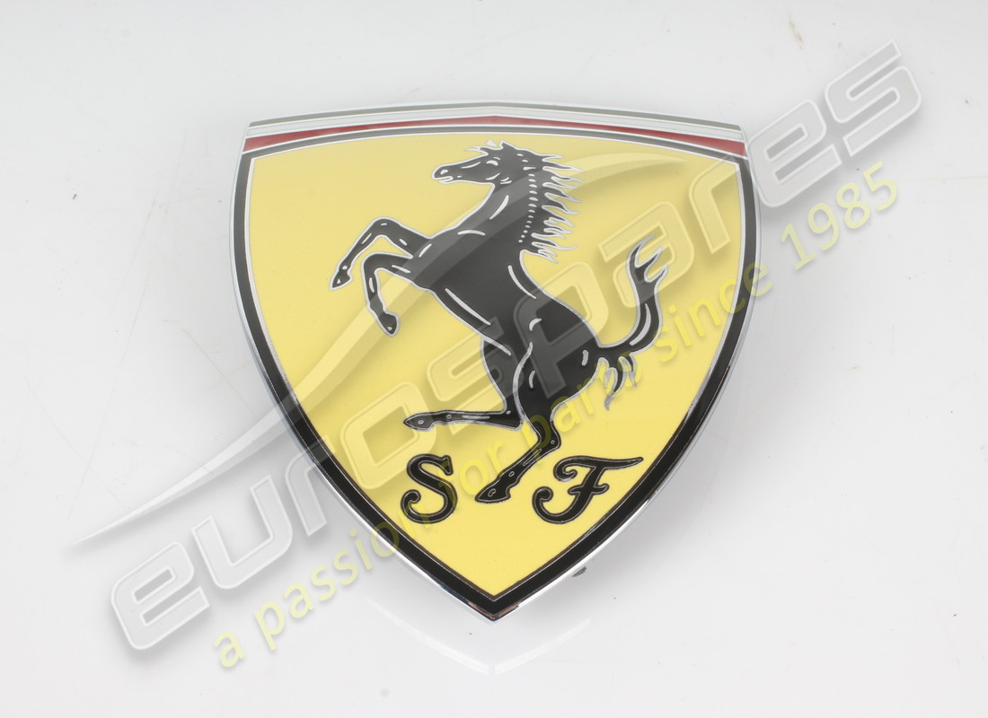 USATO Ferrari SCUDETTO SQUADRA CORSE PARAF . NUMERO PARTE 977606 (1)