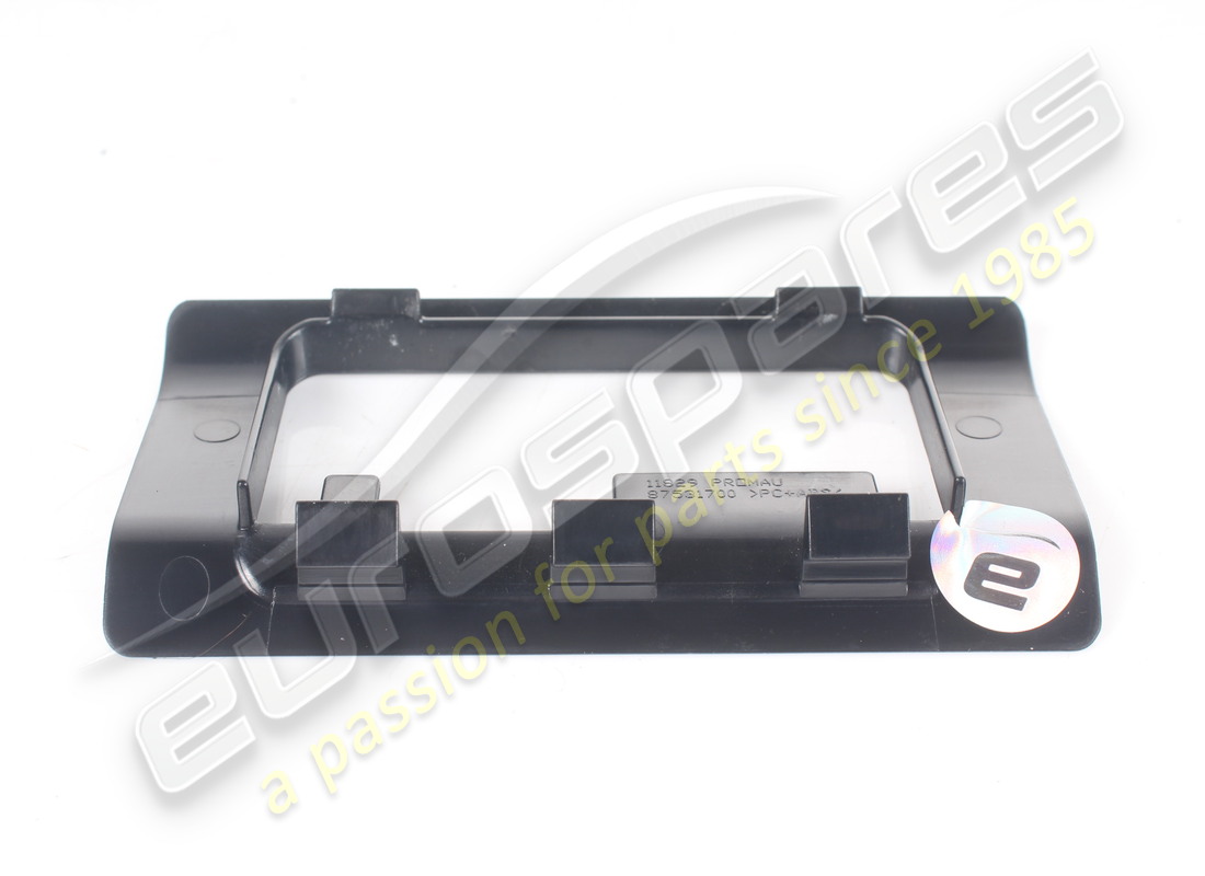 rifinitura estetica per serratura portellone posteriore usata ferrari. numero parte 87531700 (4)