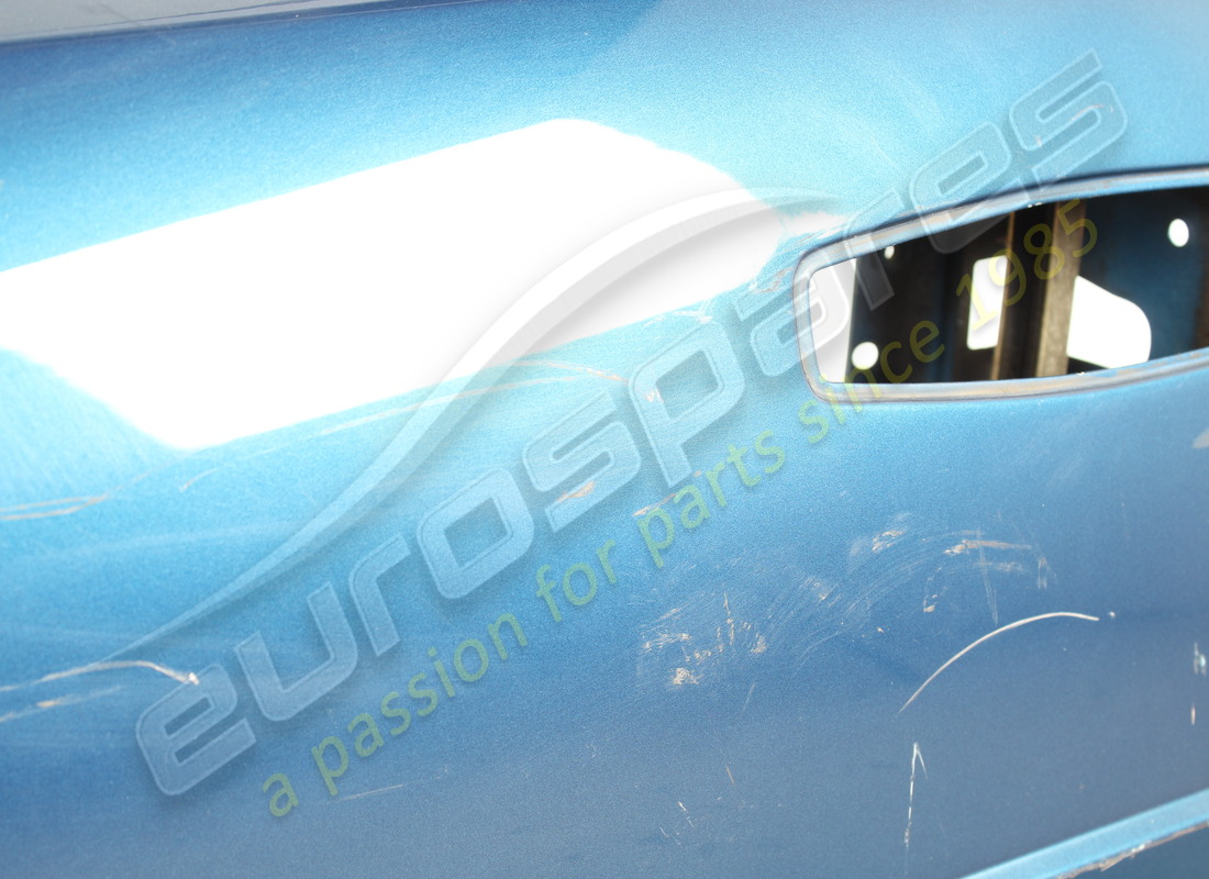 USATA FERRARI PORTA SX. NUMERO PARTE 62524500 (2) usata ferrari porta sx. numero parte 62524500 (2)