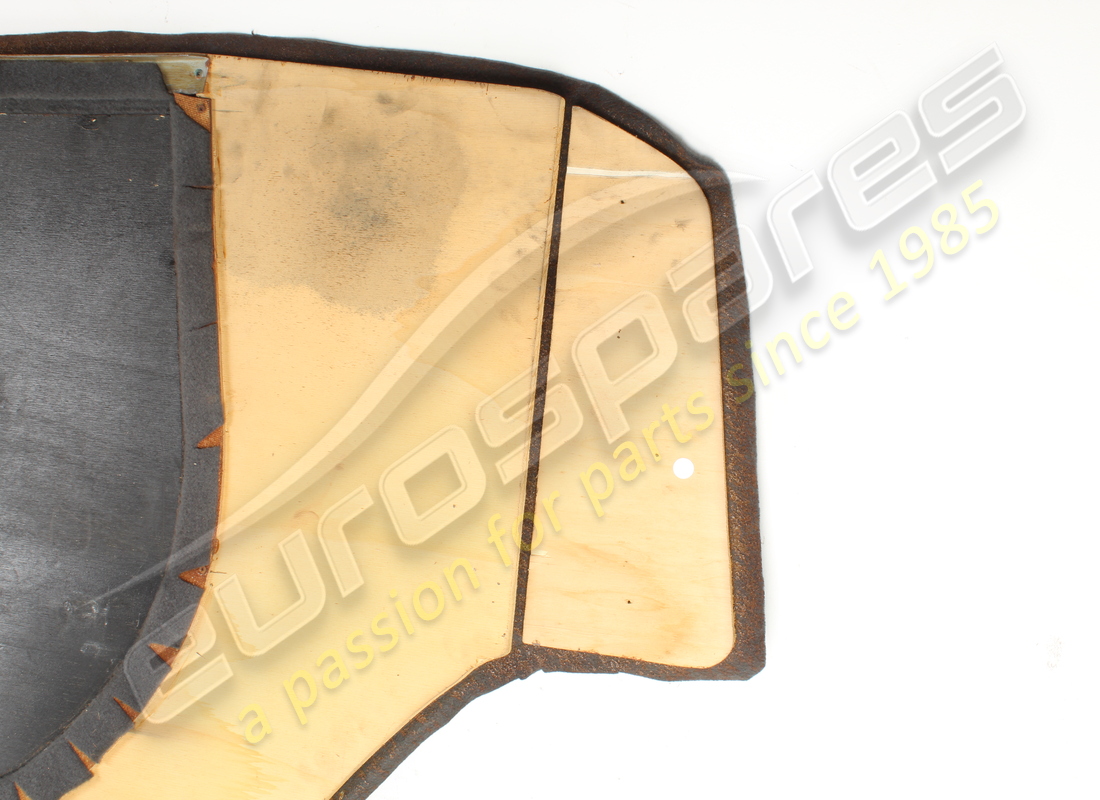 TAPPETO PER VANO BAGAGLI USATO MASERATI. NUMERO PARTE 371530119 (4) tappeto per vano bagagli usato maserati. numero parte 371530119 (4)