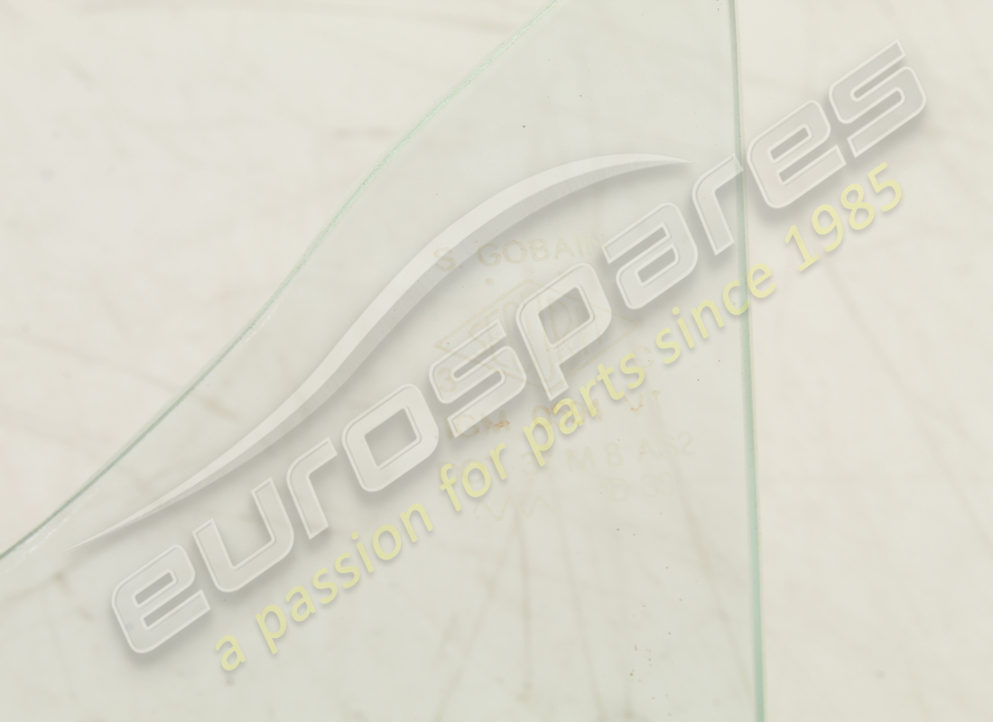 nuovo (altro) ferrari 246gts vetro di sfiato quartiere sx (senza foro). numero parte 20284105a (2)