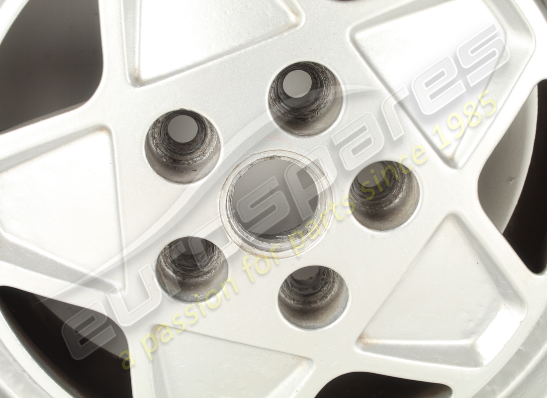 usato ferrari ruota anteriore 3.2 mqv. numero parte 127465 (2)