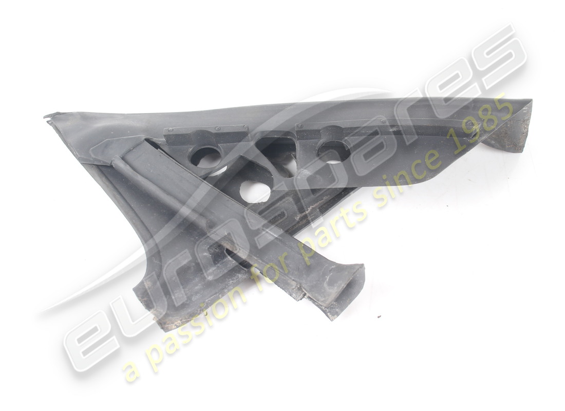 GUARNIZIONE SPECCHIETTO RETROVISORE SX USATA Maserati . NUMERO PARTE 69464100 (1)