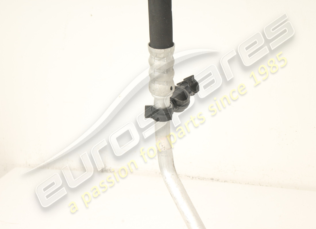 USATO FERRARI TUBO MAND. FREON DA SOTTOP. NUMERO PARTE 917478 (3) usato ferrari tubo mand. freon da sottop. numero parte 917478 (3)