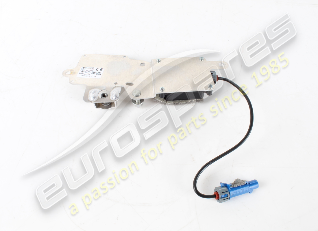 antenna gnss ferrari usata. numero parte 957961 (2)