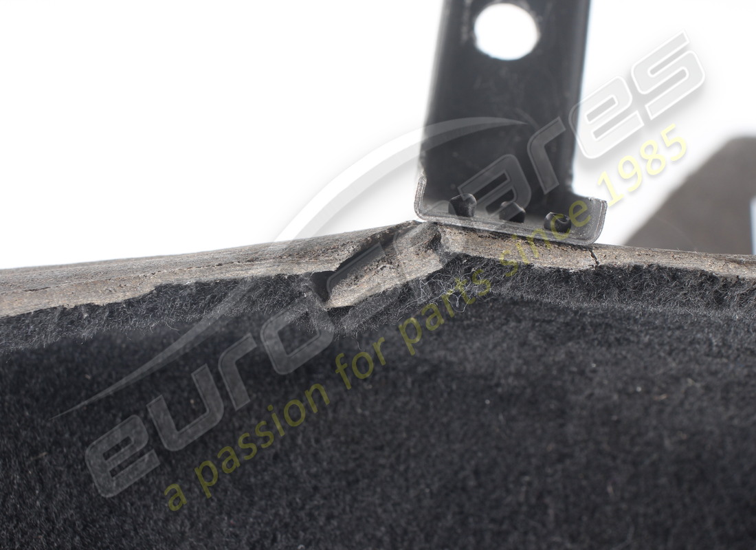 consolle usata ferrari in moquette nera. numero parte 64422590 (6)