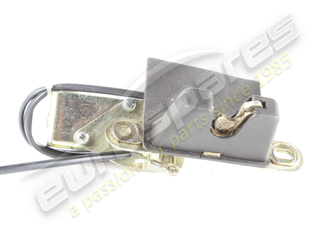 SERRATURA PER VANO BAGAGLI USATA MASERATI. NUMERO PARTE 374705108 (2) serratura per vano bagagli usata maserati. numero parte 374705108 (2)