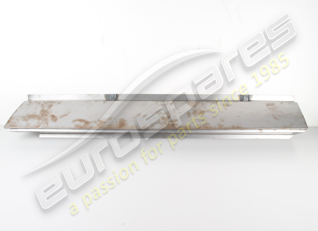 NUOVO Eurospares SOTTOPORTA DX. NUMERO PARTE 40155905 (1)