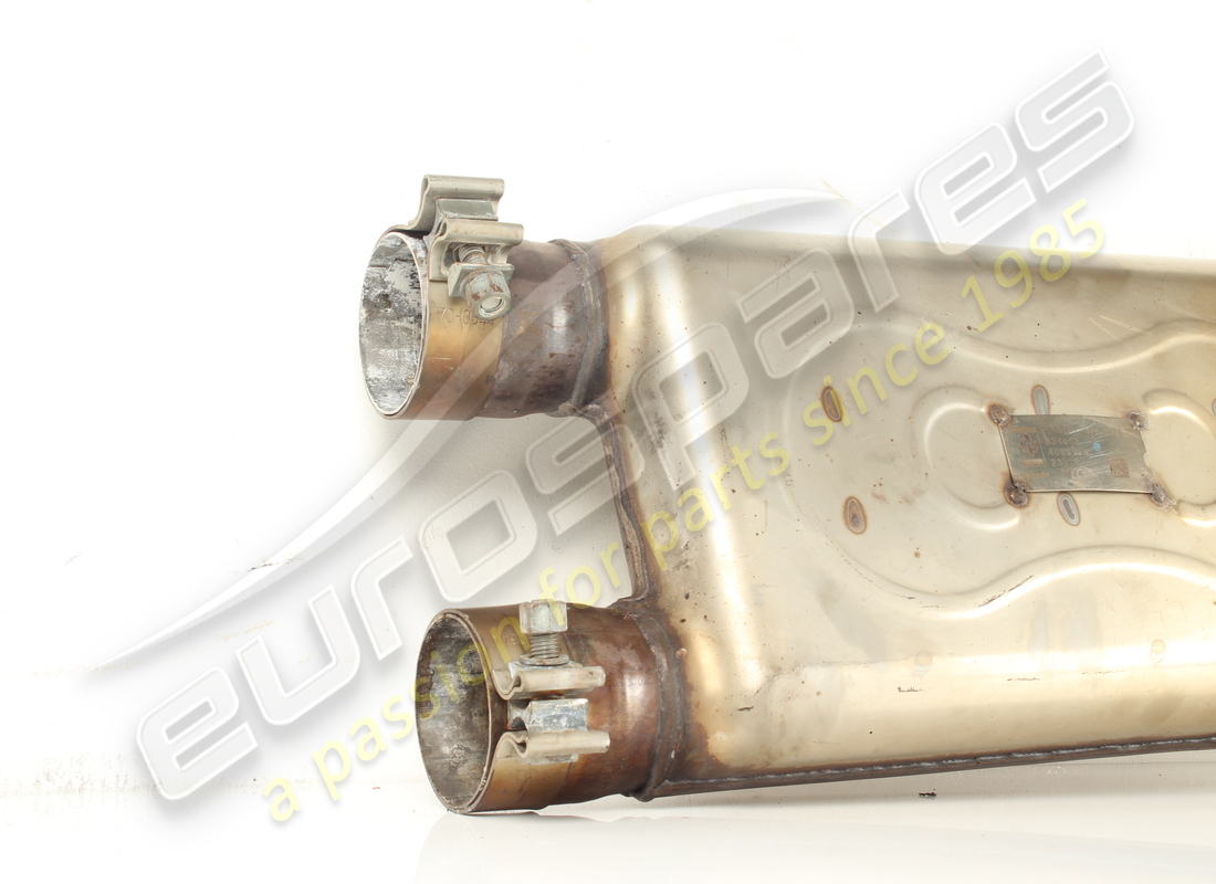 usato ferrari silenziatore centrale completo. numero parte 834658 (3)
