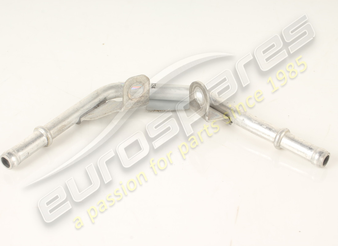 TUBO RIGIDO PER SERBATOIO DI COLLETTORE Ferrari USATO. NUMERO PARTE 835534 (1) TUBO RIGIDO PER SERBATOIO DI COLLETTORE Ferrari USATO. NUMERO PARTE 835534 (1)