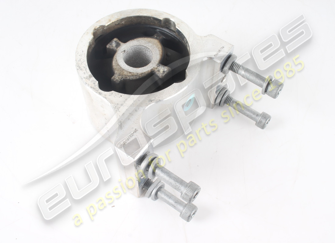 USATO Ferrari SUPPORTO BOCCOLA SX COMPLETO. NUMERO PARTE 319482 (1)