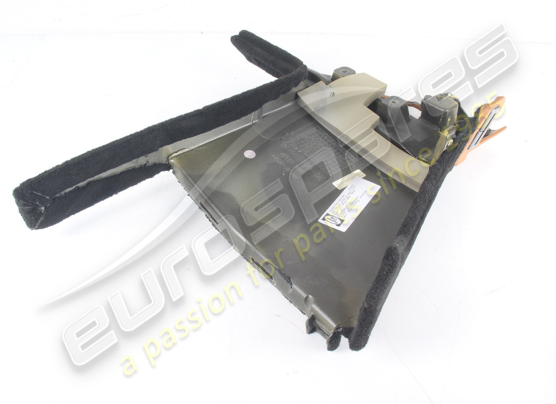 rivestimento vano bagagli laterale destro usato ferrari. numero parte 87070800 (4)