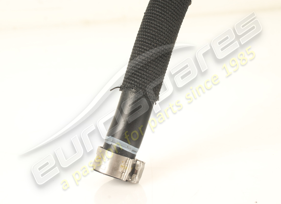 tubo ferrari usato. numero parte 905982 (3)